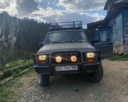 Сірий Джип Cherokee, об'ємом двигуна 2.5 л та пробігом 125 тис. км за 5599 $, фото 1 на Automoto.ua