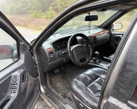 Серый Джип Чероки, объемом двигателя 3.1 л и пробегом 320 тыс. км за 2950 $, фото 8 на Automoto.ua