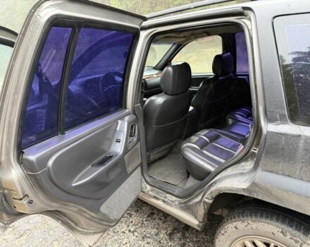 Серый Джип Чероки, объемом двигателя 3.1 л и пробегом 320 тыс. км за 2950 $, фото 6 на Automoto.ua