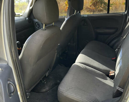 Серый Джип Чероки, объемом двигателя 2.5 л и пробегом 161 тыс. км за 5300 $, фото 11 на Automoto.ua