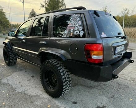 Серый Джип Чероки, объемом двигателя 2.7 л и пробегом 320 тыс. км за 2800 $, фото 2 на Automoto.ua