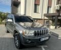 Серый Джип Чероки, объемом двигателя 3 л и пробегом 325 тыс. км за 10242 $, фото 1 на Automoto.ua
