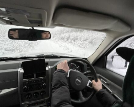 Джип Чероки 2008 в Ужгороде на Automoto.ua Серый Джип Чероки, объемом двигателя 2.8 л и пробегом 144 тыс. км за 3500 $, фото 1 на Automoto.ua