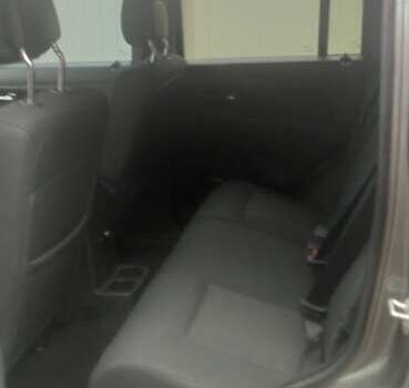 Серый Джип Чероки, объемом двигателя 3.7 л и пробегом 220 тыс. км за 13200 $, фото 5 на Automoto.ua