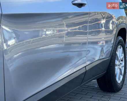 Сірий Джип Cherokee, об'ємом двигуна 2.36 л та пробігом 191 тис. км за 11999 $, фото 11 на Automoto.ua