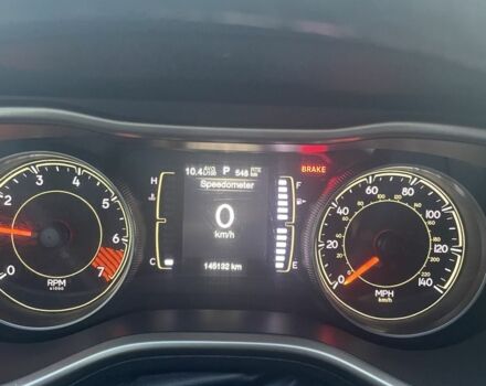 Серый Джип Чероки, объемом двигателя 2.4 л и пробегом 145 тыс. км за 12300 $, фото 4 на Automoto.ua