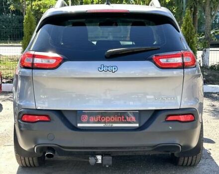 Сірий Джип Cherokee, об'ємом двигуна 2.36 л та пробігом 217 тис. км за 10100 $, фото 9 на Automoto.ua