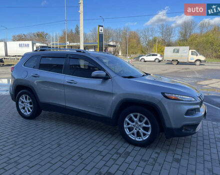 Сірий Джип Cherokee, об'ємом двигуна 2.36 л та пробігом 191 тис. км за 11999 $, фото 9 на Automoto.ua