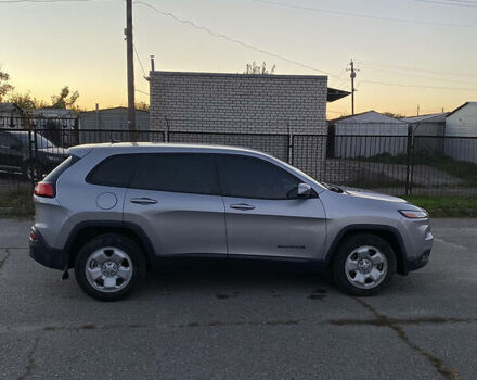 Сірий Джип Cherokee, об'ємом двигуна 2.4 л та пробігом 190 тис. км за 13450 $, фото 4 на Automoto.ua