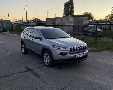 Сірий Джип Cherokee, об'ємом двигуна 2.4 л та пробігом 190 тис. км за 13450 $, фото 10 на Automoto.ua