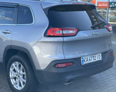Сірий Джип Cherokee, об'ємом двигуна 2.36 л та пробігом 191 тис. км за 11999 $, фото 19 на Automoto.ua