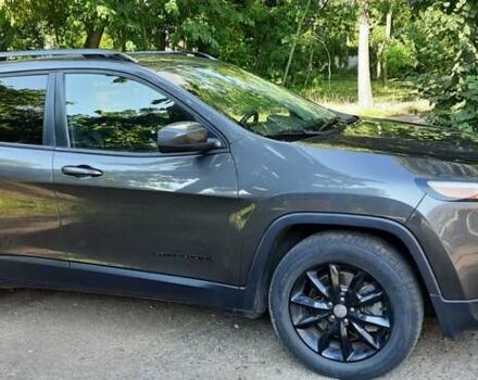 Сірий Джип Cherokee, об'ємом двигуна 2.36 л та пробігом 137 тис. км за 14000 $, фото 9 на Automoto.ua