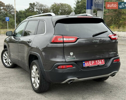 Сірий Джип Cherokee, об'ємом двигуна 2 л та пробігом 239 тис. км за 17500 $, фото 3 на Automoto.ua
