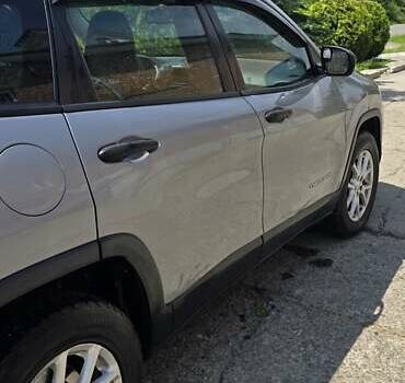 Сірий Джип Cherokee, об'ємом двигуна 2.36 л та пробігом 275 тис. км за 11100 $, фото 3 на Automoto.ua