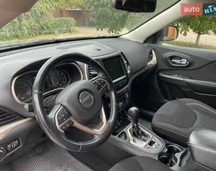 Серый Джип Чероки, объемом двигателя 2.36 л и пробегом 200 тыс. км за 14750 $, фото 8 на Automoto.ua