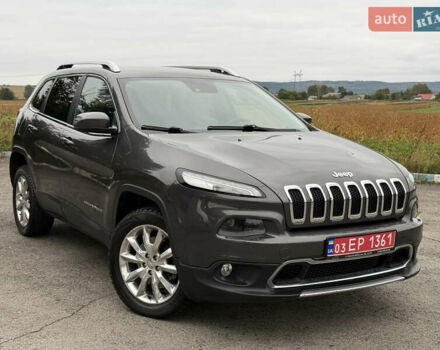 Сірий Джип Cherokee, об'ємом двигуна 2 л та пробігом 239 тис. км за 17500 $, фото 1 на Automoto.ua