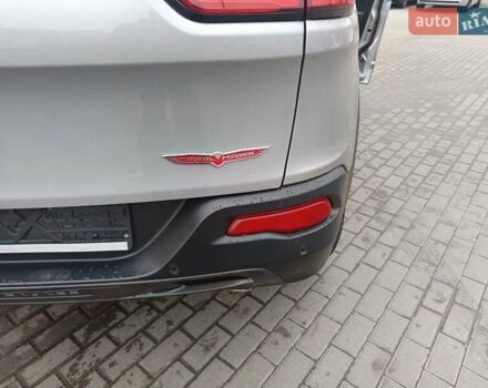 Серый Джип Чероки, объемом двигателя 3.24 л и пробегом 141 тыс. км за 16500 $, фото 7 на Automoto.ua