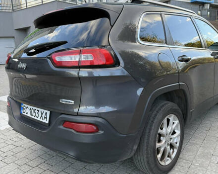 Сірий Джип Cherokee, об'ємом двигуна 2.36 л та пробігом 163 тис. км за 12500 $, фото 7 на Automoto.ua