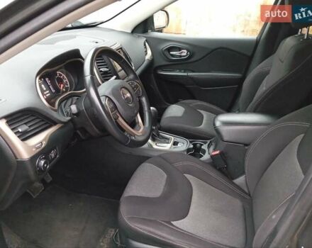 Серый Джип Чероки, объемом двигателя 2.4 л и пробегом 250 тыс. км за 11300 $, фото 7 на Automoto.ua