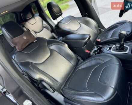 Серый Джип Чероки, объемом двигателя 3.24 л и пробегом 184 тыс. км за 12500 $, фото 14 на Automoto.ua