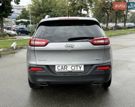 Сірий Джип Cherokee, об'ємом двигуна 3.24 л та пробігом 157 тис. км за 13900 $, фото 5 на Automoto.ua
