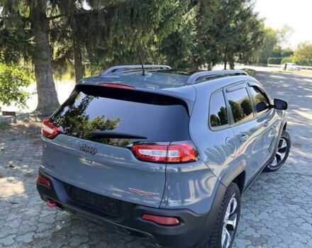 Серый Джип Чероки, объемом двигателя 3.24 л и пробегом 304 тыс. км за 14200 $, фото 5 на Automoto.ua