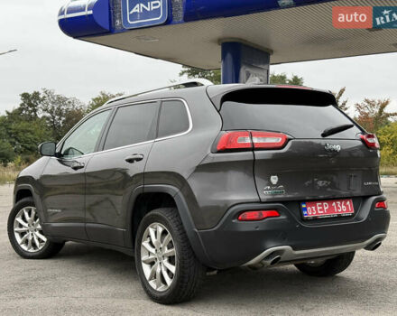 Сірий Джип Cherokee, об'ємом двигуна 2 л та пробігом 239 тис. км за 17500 $, фото 2 на Automoto.ua