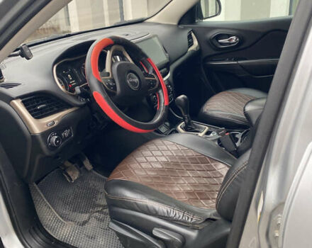 Сірий Джип Cherokee, об'ємом двигуна 2.36 л та пробігом 241 тис. км за 10800 $, фото 20 на Automoto.ua