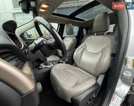 Сірий Джип Cherokee, об'ємом двигуна 3.24 л та пробігом 157 тис. км за 13900 $, фото 15 на Automoto.ua