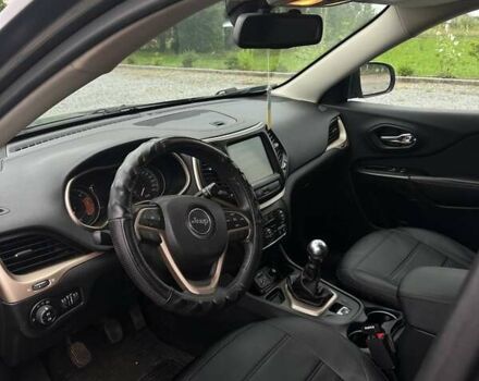 Сірий Джип Cherokee, об'ємом двигуна 1.96 л та пробігом 205 тис. км за 14000 $, фото 22 на Automoto.ua