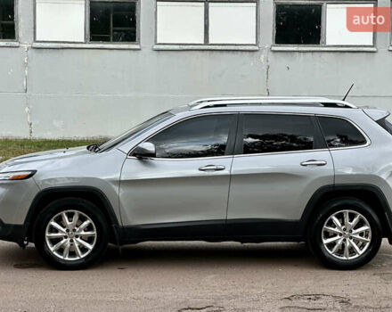 Сірий Джип Cherokee, об'ємом двигуна 3.24 л та пробігом 228 тис. км за 12950 $, фото 5 на Automoto.ua