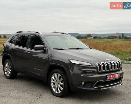 Сірий Джип Cherokee, об'ємом двигуна 2 л та пробігом 239 тис. км за 17500 $, фото 8 на Automoto.ua