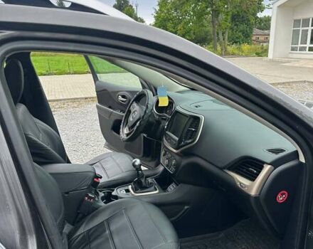 Сірий Джип Cherokee, об'ємом двигуна 1.96 л та пробігом 205 тис. км за 14000 $, фото 29 на Automoto.ua