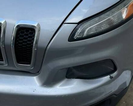 Сірий Джип Cherokee, об'ємом двигуна 2.36 л та пробігом 275 тис. км за 11100 $, фото 8 на Automoto.ua