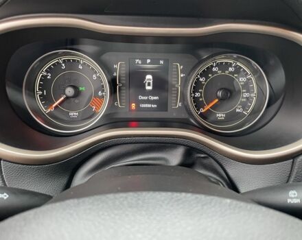 Серый Джип Чероки, объемом двигателя 2.4 л и пробегом 130 тыс. км за 13300 $, фото 15 на Automoto.ua