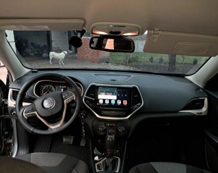 Серый Джип Чероки, объемом двигателя 2.4 л и пробегом 129 тыс. км за 14350 $, фото 5 на Automoto.ua