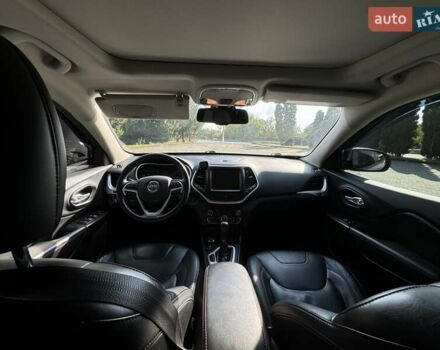 Серый Джип Чероки, объемом двигателя 3.24 л и пробегом 304 тыс. км за 14200 $, фото 36 на Automoto.ua