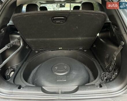 Серый Джип Чероки, объемом двигателя 3.24 л и пробегом 165 тыс. км за 16000 $, фото 10 на Automoto.ua