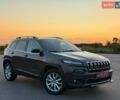 Сірий Джип Cherokee, об'ємом двигуна 2 л та пробігом 239 тис. км за 15000 $, фото 1 на Automoto.ua