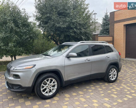 Сірий Джип Cherokee, об'ємом двигуна 2.36 л та пробігом 200 тис. км за 14900 $, фото 18 на Automoto.ua