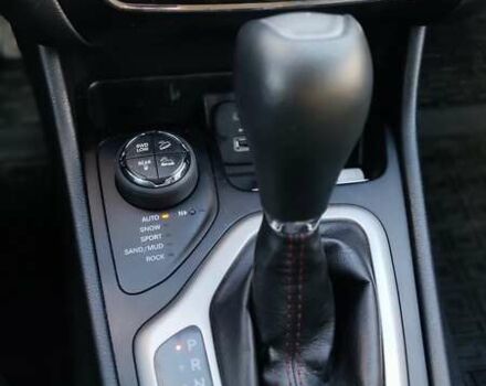 Джип Чероки 2014 в Одессе на Automoto.ua Серый Джип Чероки, объемом двигателя 3.2 л и пробегом 220 тыс. км за 15900 $, фото 5 на Automoto.ua