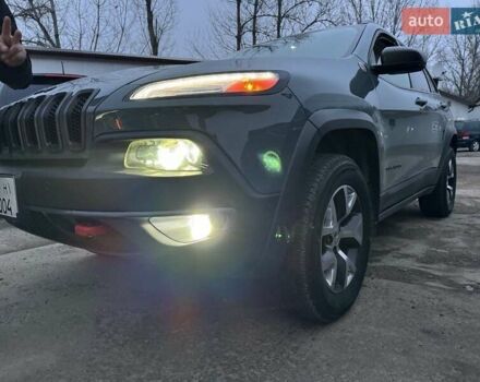 Серый Джип Чероки, объемом двигателя 3.24 л и пробегом 165 тыс. км за 16000 $, фото 5 на Automoto.ua