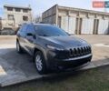 Сірий Джип Cherokee, об'ємом двигуна 3.24 л та пробігом 150 тис. км за 13800 $, фото 1 на Automoto.ua