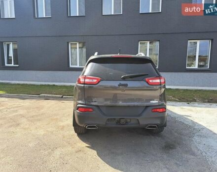 Сірий Джип Cherokee, об'ємом двигуна 3.24 л та пробігом 127 тис. км за 16000 $, фото 2 на Automoto.ua