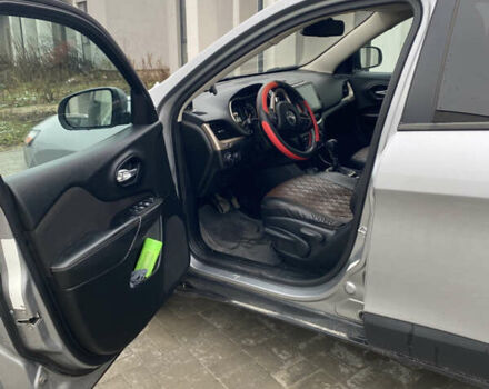 Сірий Джип Cherokee, об'ємом двигуна 2.36 л та пробігом 241 тис. км за 10800 $, фото 25 на Automoto.ua