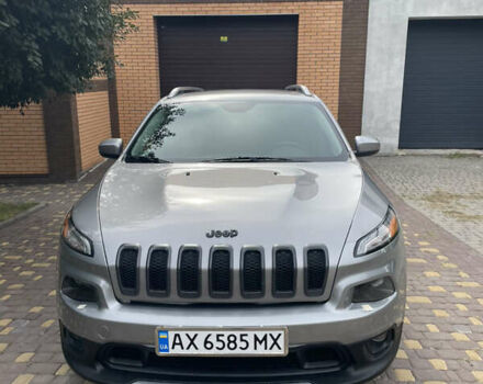 Серый Джип Чероки, объемом двигателя 2.36 л и пробегом 200 тыс. км за 14750 $, фото 16 на Automoto.ua