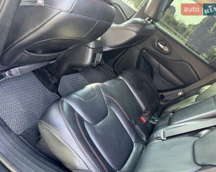 Серый Джип Чероки, объемом двигателя 3.24 л и пробегом 304 тыс. км за 14200 $, фото 31 на Automoto.ua