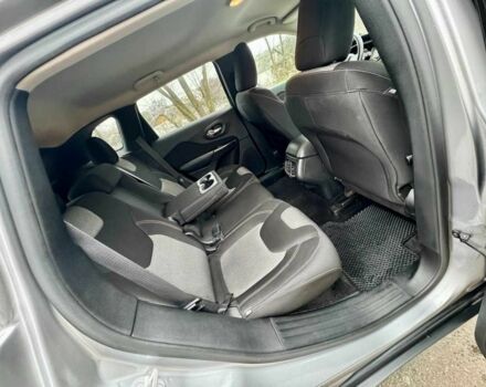 Серый Джип Чероки, объемом двигателя 3.2 л и пробегом 133 тыс. км за 11800 $, фото 16 на Automoto.ua