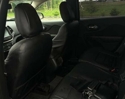 Сірий Джип Cherokee, об'ємом двигуна 1.96 л та пробігом 205 тис. км за 14000 $, фото 31 на Automoto.ua