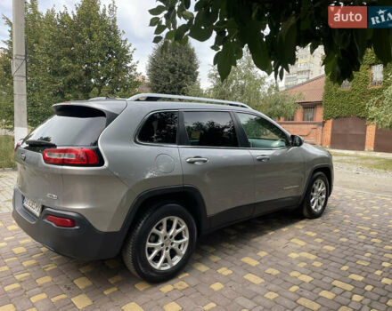 Серый Джип Чероки, объемом двигателя 2.36 л и пробегом 200 тыс. км за 14750 $, фото 14 на Automoto.ua